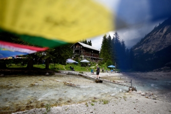 Hiking tour onto Zugspitze (2962m) via Reintal