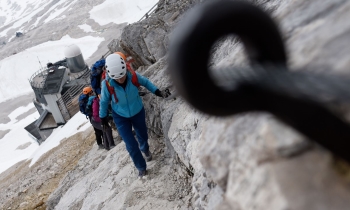 Gipfelanstieg von der Knorrhütte zur Zugspitze (1,5...